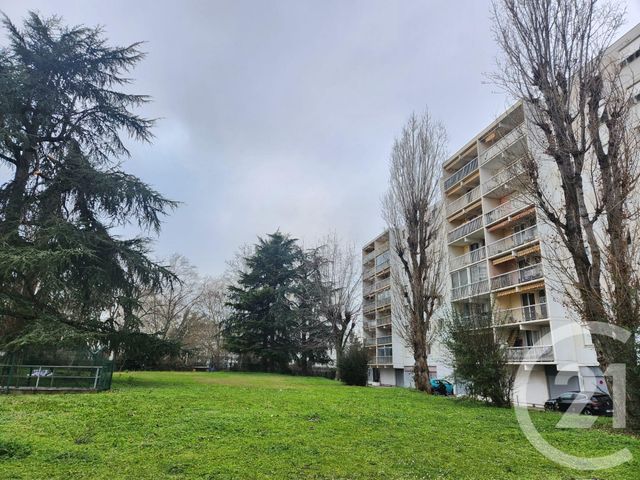 Appartement F5 à vendre - 5 pièces - 92.61 m2 - VENISSIEUX - 69 - RHONE-ALPES - Century 21 Villa Urbana